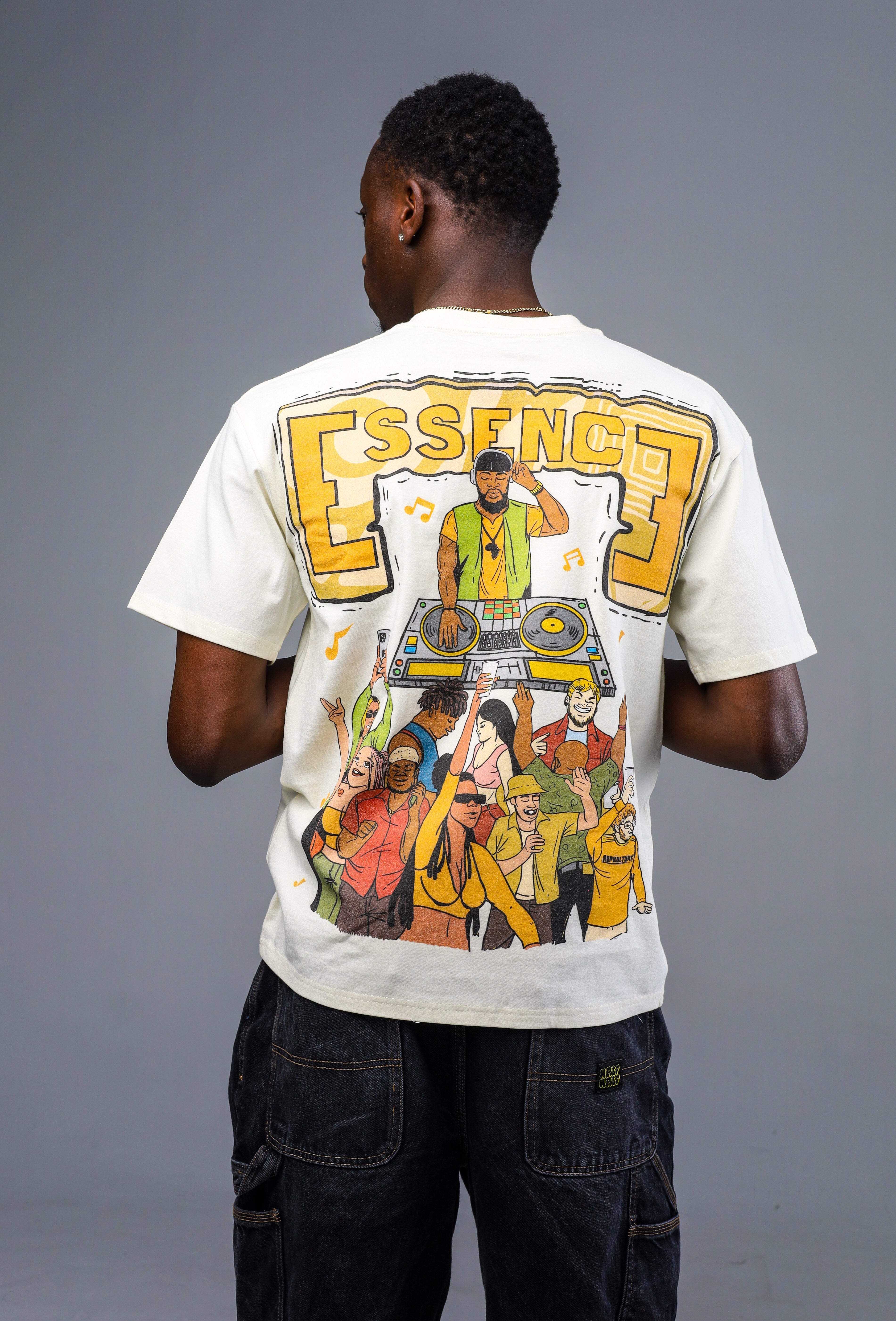 Kulture St x Essence